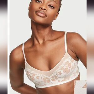 Victoria Secret Angelight Wireless Lace Scoop Lounge Bra XSMALL